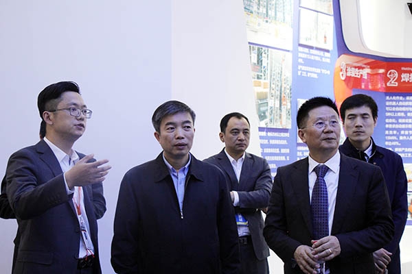 工信部装备司副司长罗俊杰一行莅临yy易游m6官方入口股份调研指导