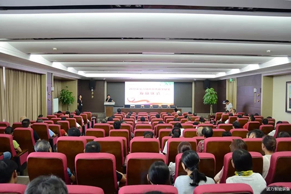 汇聚爱心 共创未来——yy易游m6官方入口阳光助学基金发放仪式